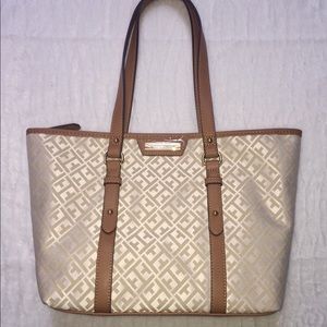 NEW Tommy Hilfiger Beige Tote Shoulder Bag